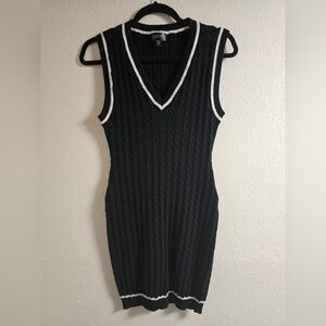 Black and White Sleeveless Knit Dress